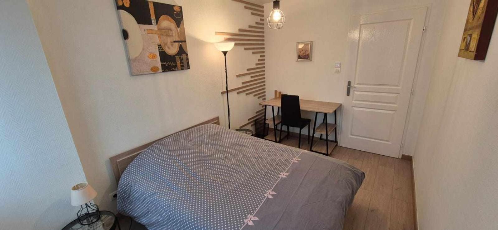 Nouveau !! Appartement Confortable Totalement Renove Avec Parking Gratuit - Hypercentre De Nancy Exteriör bild